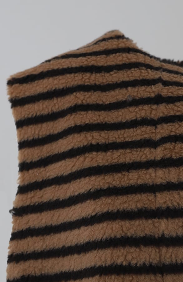 Striped Teddy Gilet Tara Zwart Camel – vesten — foto 4