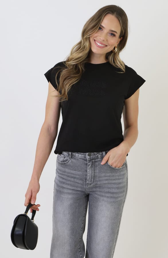 Muse Embroidery Tee Zwart – shirts & tops — foto 8