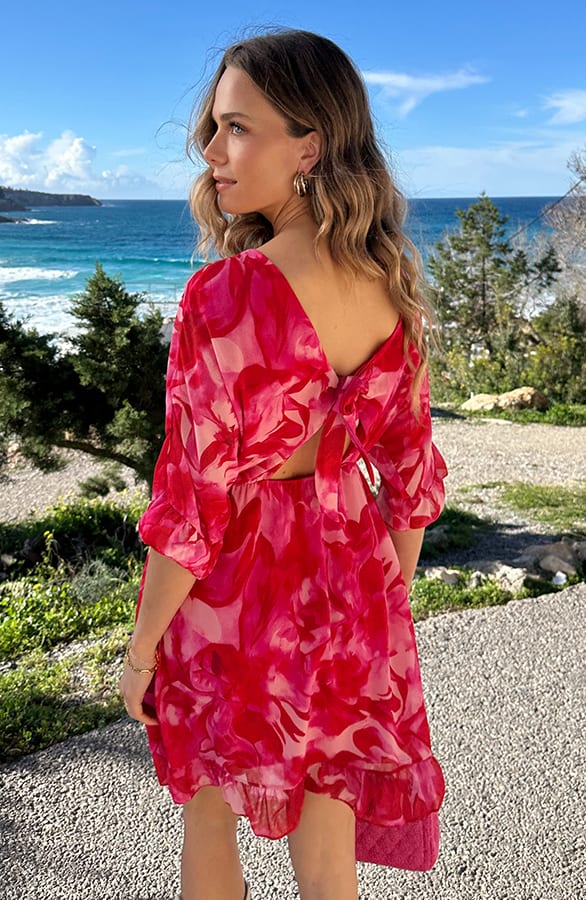 Back Bow Ruffle Dress Koraal – alle jurkjes — foto 4