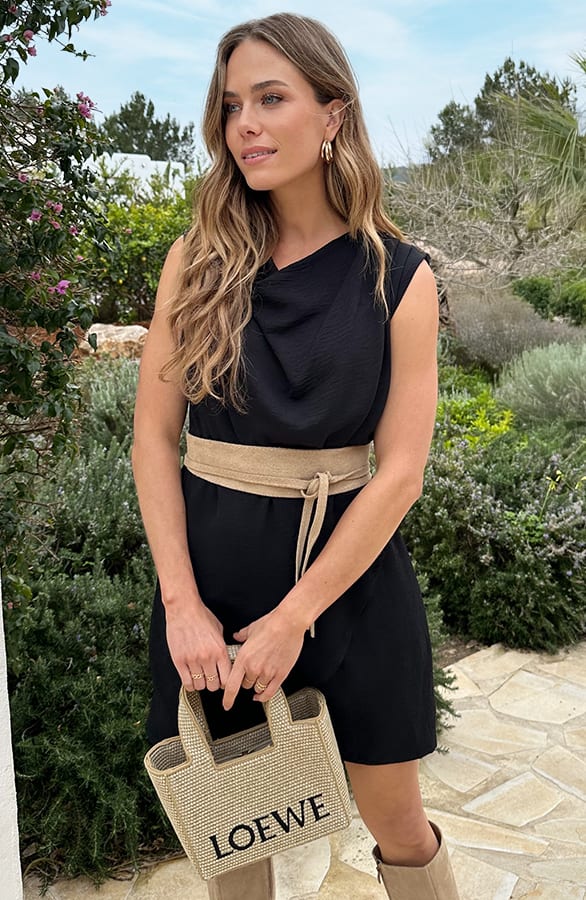 Draped Jurk Met Schouderdetail Zwart – alle jurkjes — foto 2