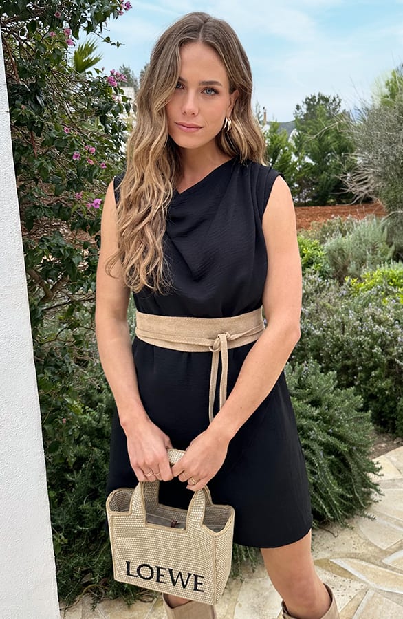 Draped Jurk Met Schouderdetail Zwart – alle jurkjes — foto 6