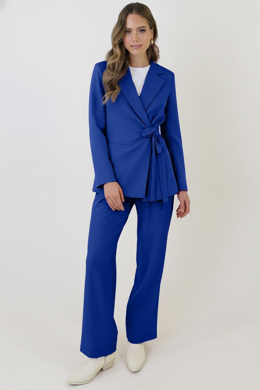 Getailleerde Blazer Met Strik Kobalt – vesten — foto 8