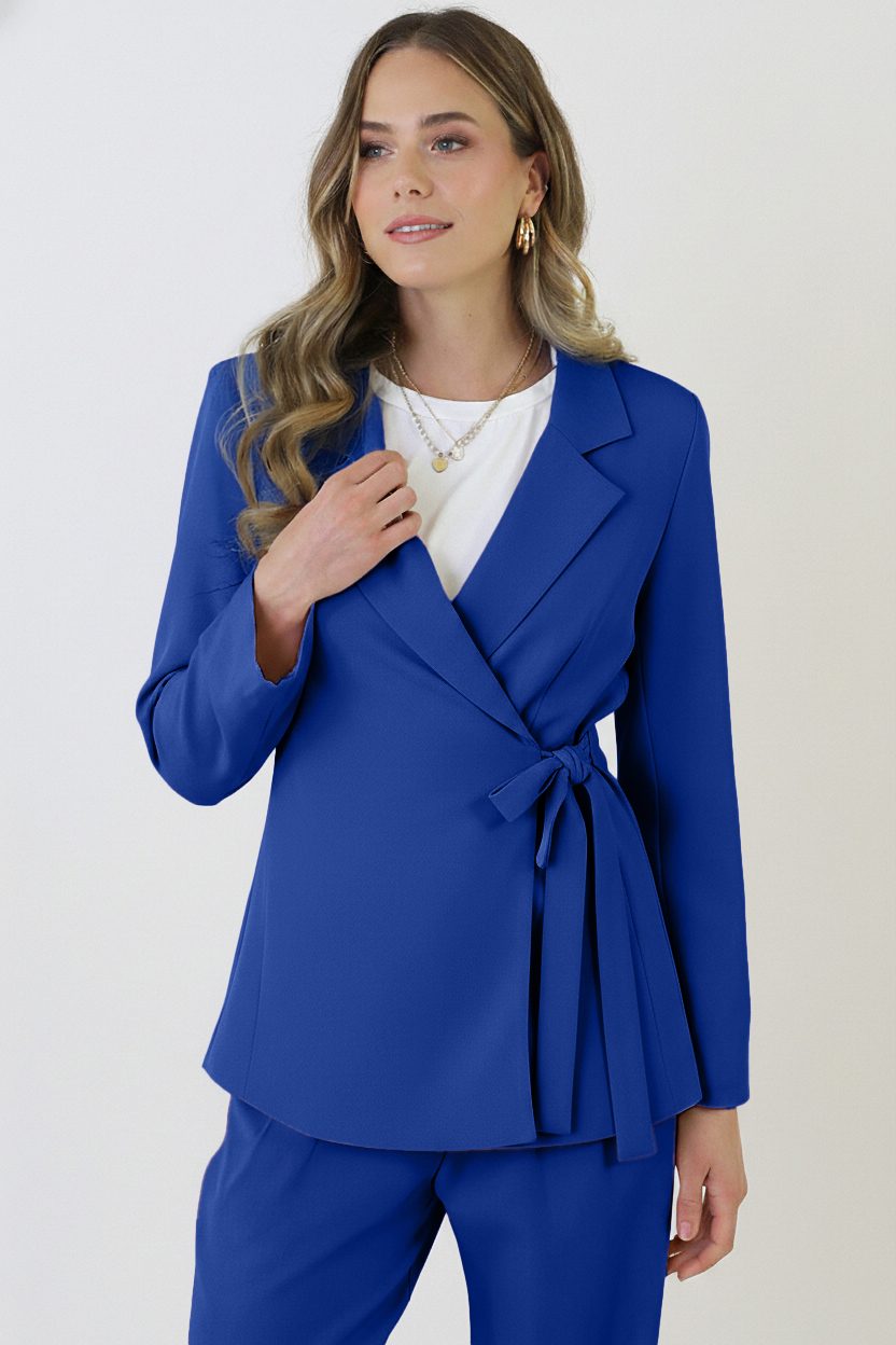 Getailleerde Blazer Met Strik Kobalt – vesten — foto 2
