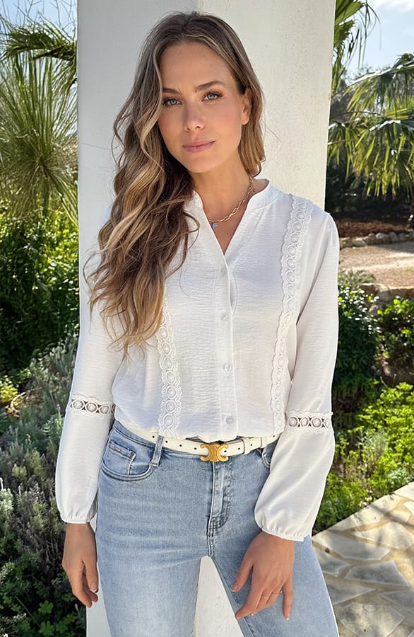 Minimal Lace Blouse Ecru – kleding — foto 5
