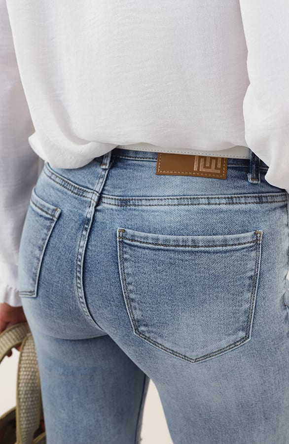 Wide Leg Jeans Dez Mid Blue Damaged – flared broeken — foto 3