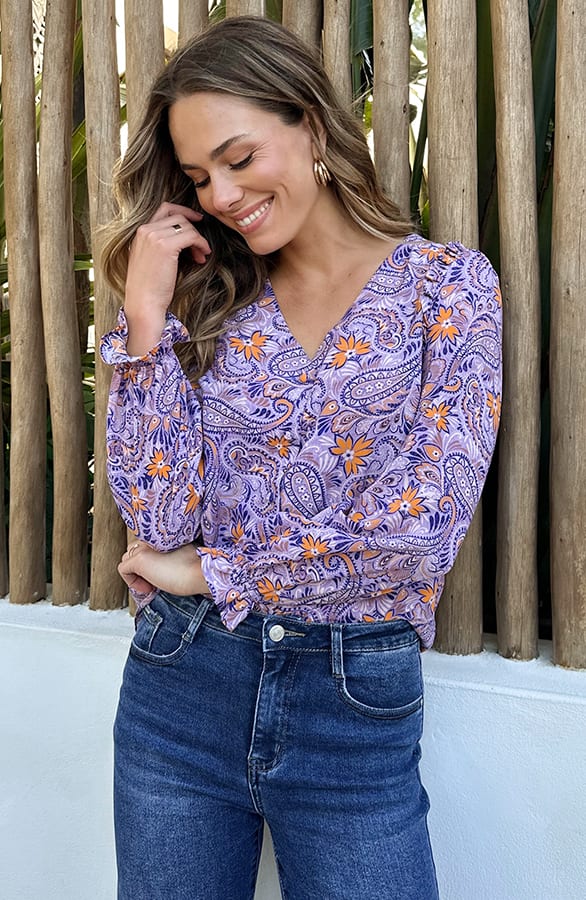 Button V-neck Paisley Blouse Lila – kleding — foto 4
