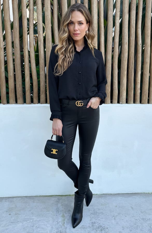 Elegant Ruffle Neck Blouse Zwart – kleding — foto 7