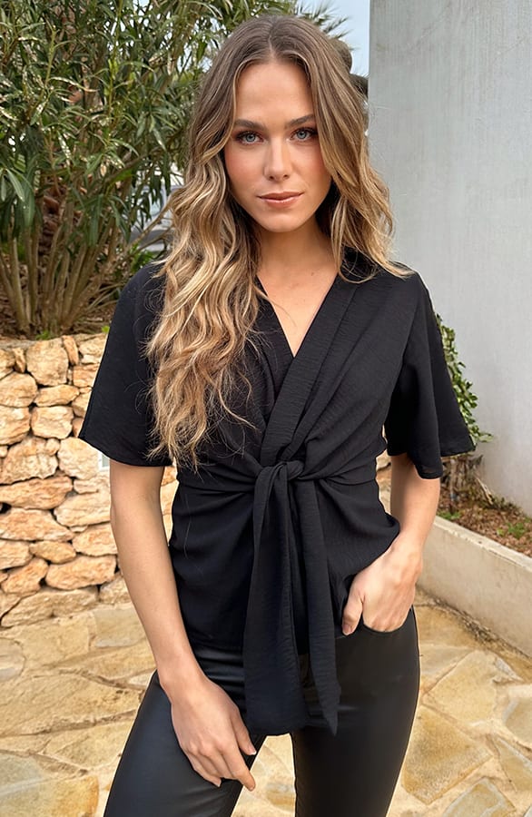 Knotted Butterfly Sleeve Top Zwart – shirts & tops — foto 7