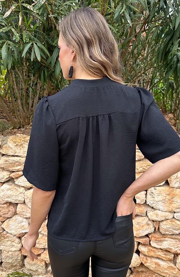 Poppy V-Neck Top Zwart – shirts & tops — foto 3
