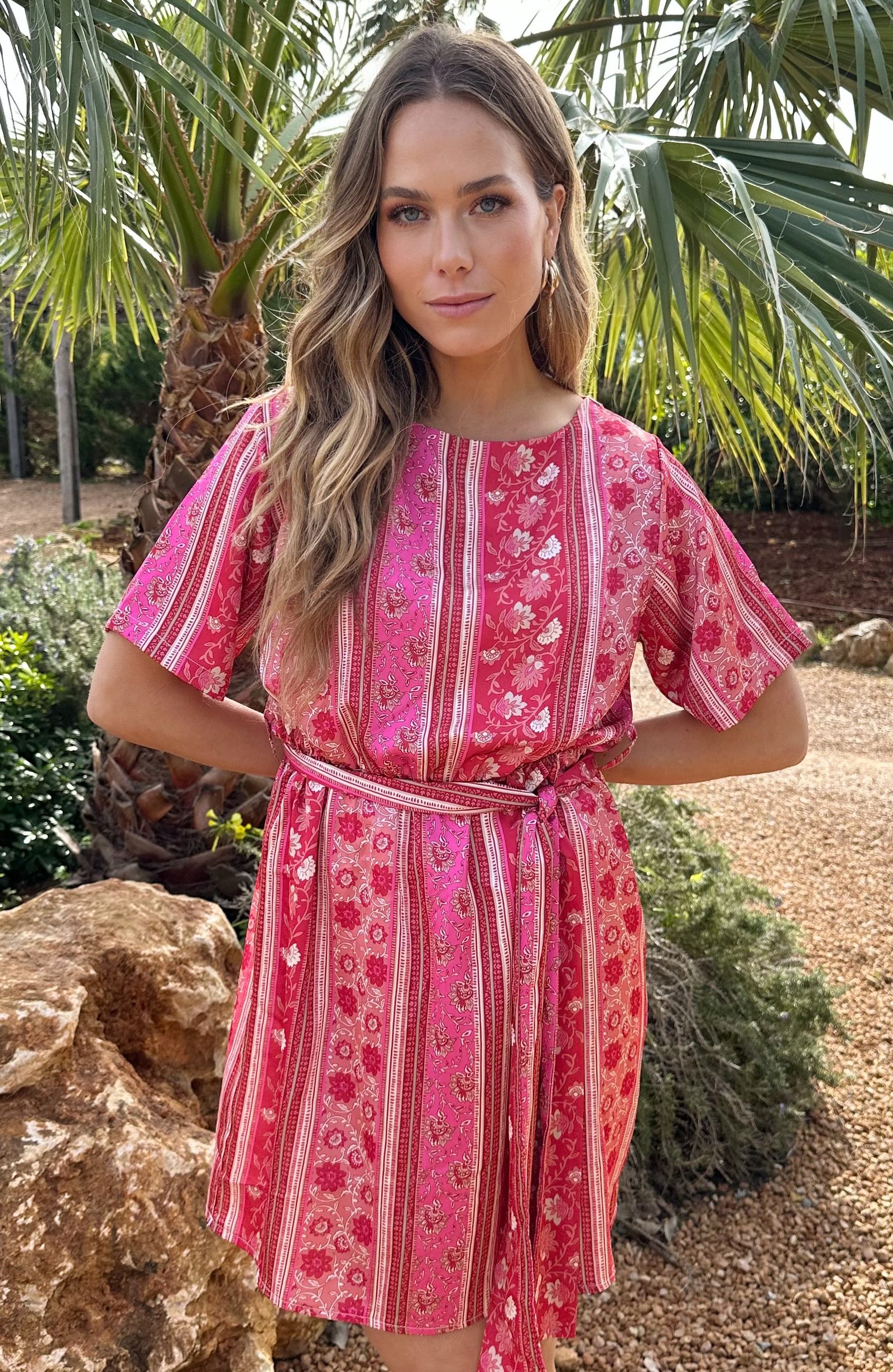 Wijde Hals Relaxed Fit Satin Jurk Print Rood – alle jurkjes — foto 8