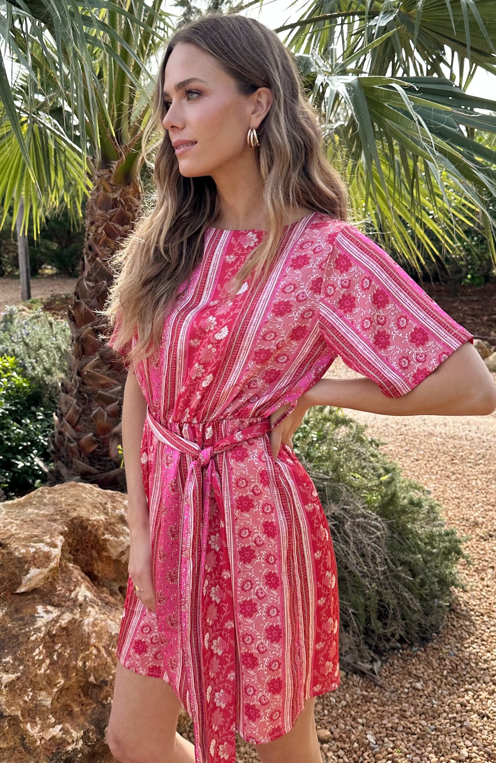 Wijde Hals Relaxed Fit Satin Jurk Print Rood – alle jurkjes — foto 4