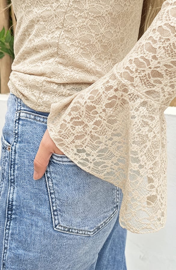 Lace Flared Longsleeve Top Beige – shirts & tops — foto 5