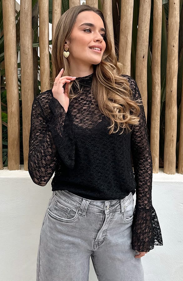Lace Flared Longsleeve Top Zwart – shirts & tops — foto 7