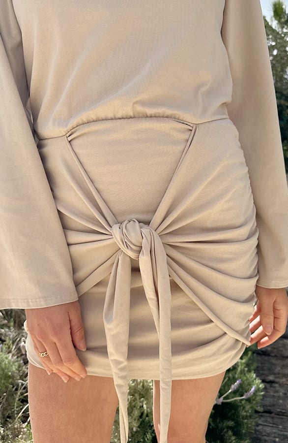 Overslag Jurk Flared Mouw Beige – alle jurkjes — foto 5