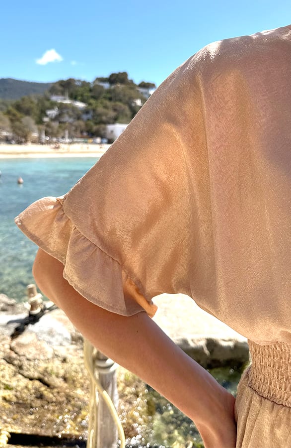 Premium Ruffle Dress Goud – alle jurkjes — foto 7