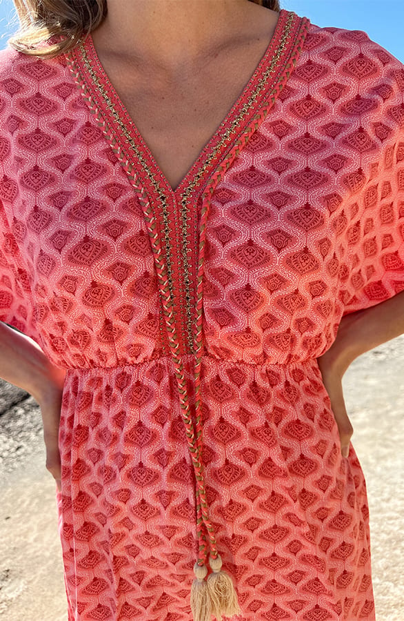 V-hals Lurex Jurk Print Maris Koraal – alle jurkjes — foto 4