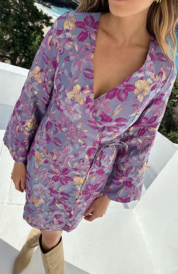 Wijde Mouw Jacquard Jurk Merel Lila 2.0 – alle jurkjes — foto 5