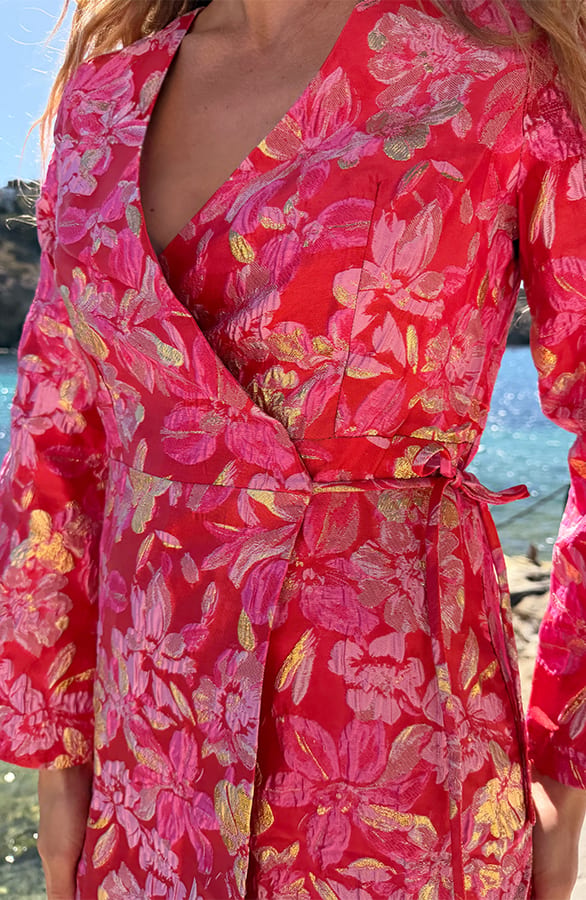 Wijde Mouw Jacquard Jurk Merel Rood 2.0 – alle jurkjes — foto 4