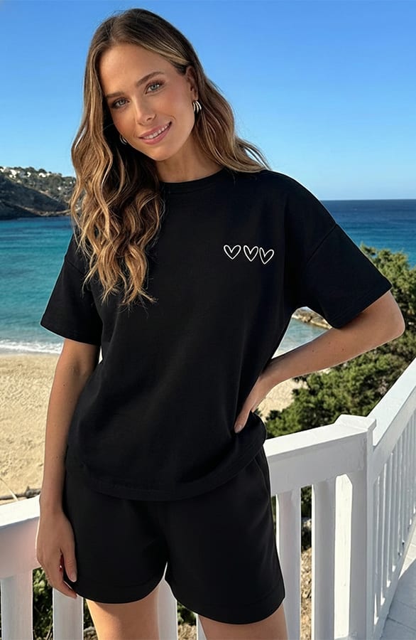 Artwork T-Shirt Hearts Embroidery Zwart – shirts & tops — foto 5