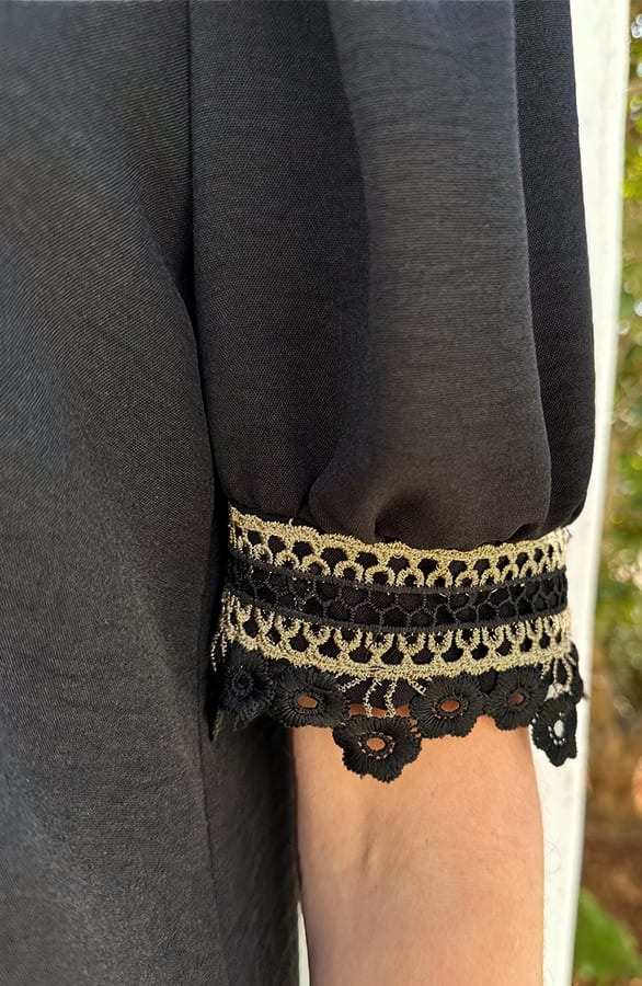 Elegant Tuniek Golden Sleeve Zwart – alle jurkjes — foto 4