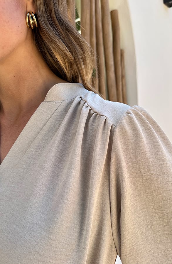 V-Hals Tuniek Met Zakken Beige – alle jurkjes — foto 5