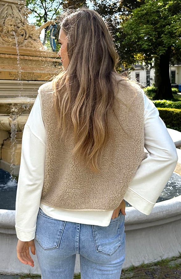 Knitted Teddy Gilet Beige – vesten — foto 3