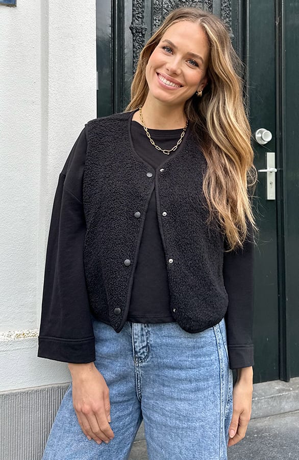 Knitted Teddy Gilet Zwart – gilets — foto 5
