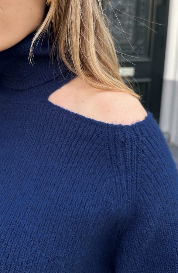 Open Schouder Col Sweater Navy – truien — foto 4