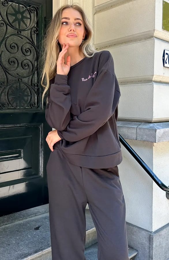 Comfy Oversized Sweater Atelier Choco – truien — foto 6