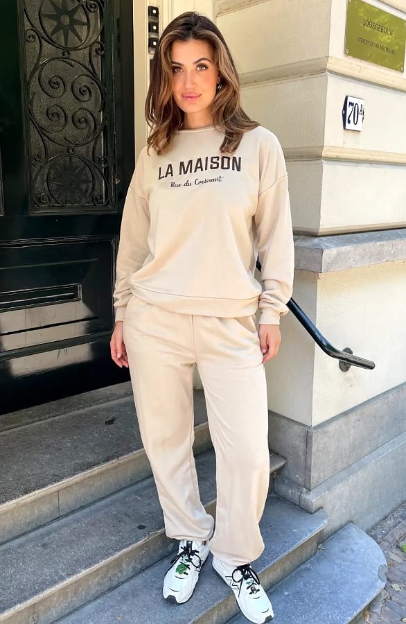 Comfy Oversized Sweater La Maison Beige – truien — foto 4