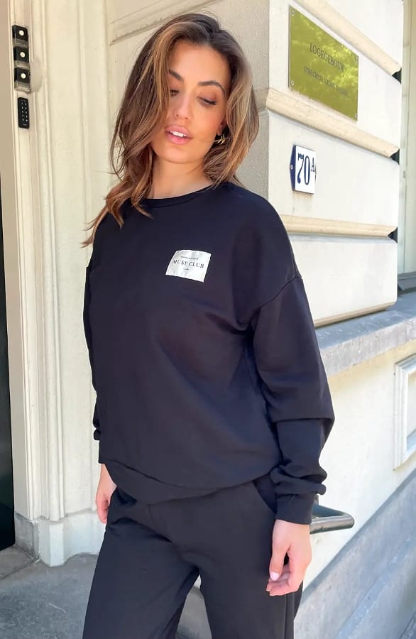 Comfy Oversized Sweater Muse Club Black – truien — foto 2