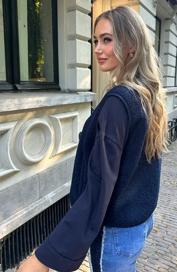 Knitted Teddy Gilet Navy – vesten — foto 3