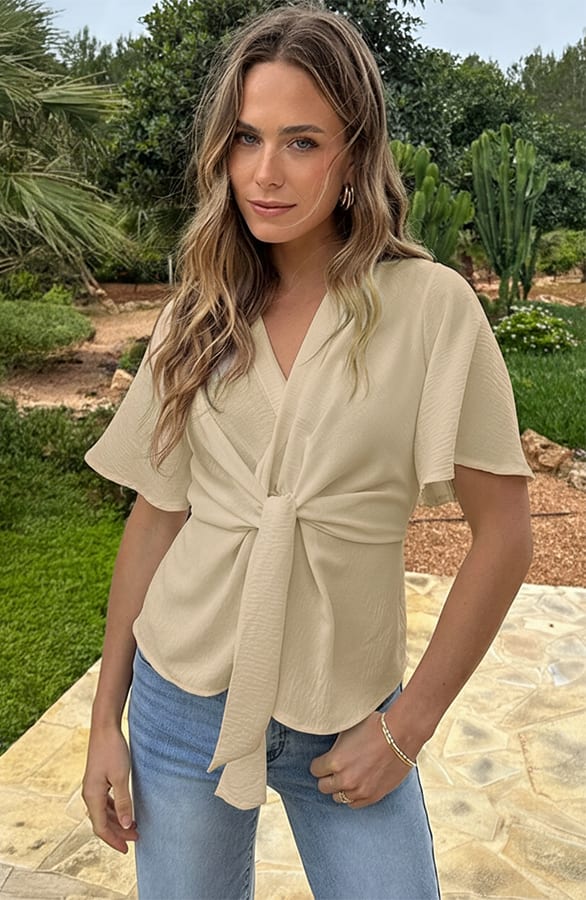 Knotted Butterfly Sleeve Top Beige – shirts & tops — foto 2