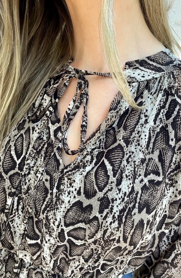 Laagjes Jurk Snake Print Beige – alle jurkjes — foto 5