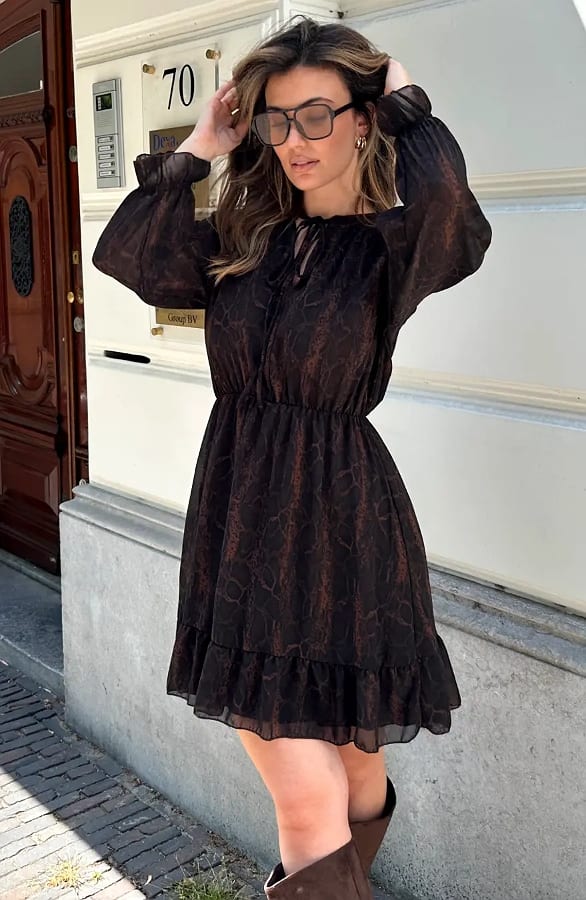 Laagjes Jurk Snake Print Choco – alle jurkjes — foto 4