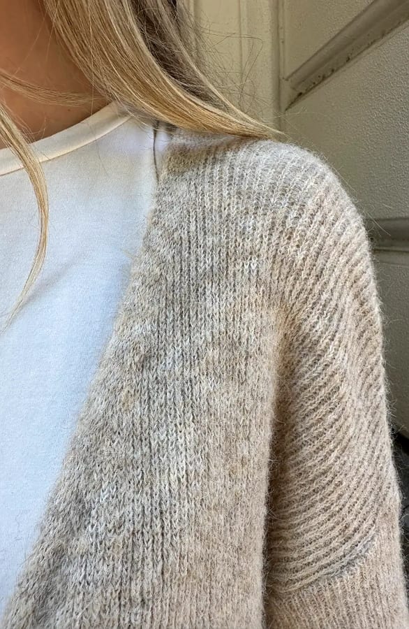 Lang Gebreid Vest Beige – vesten — foto 5