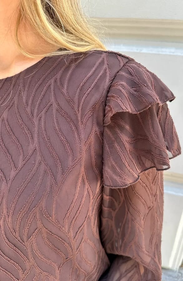 Premium Ruffle Blouse Choco – kleding — foto 5