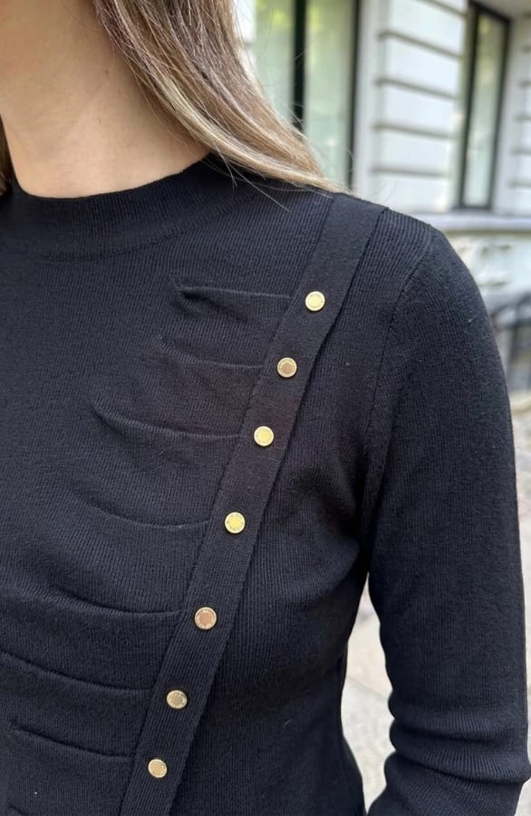 Asymmetrische Knopen Top Zwart – truien — foto 5