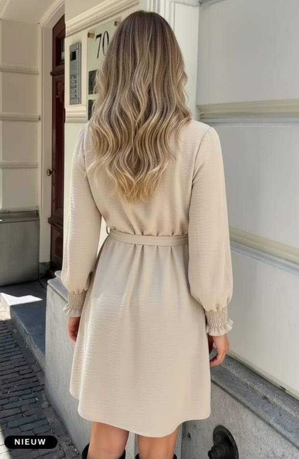Smocked Shoulder Dress Beige – alle jurkjes — foto 3
