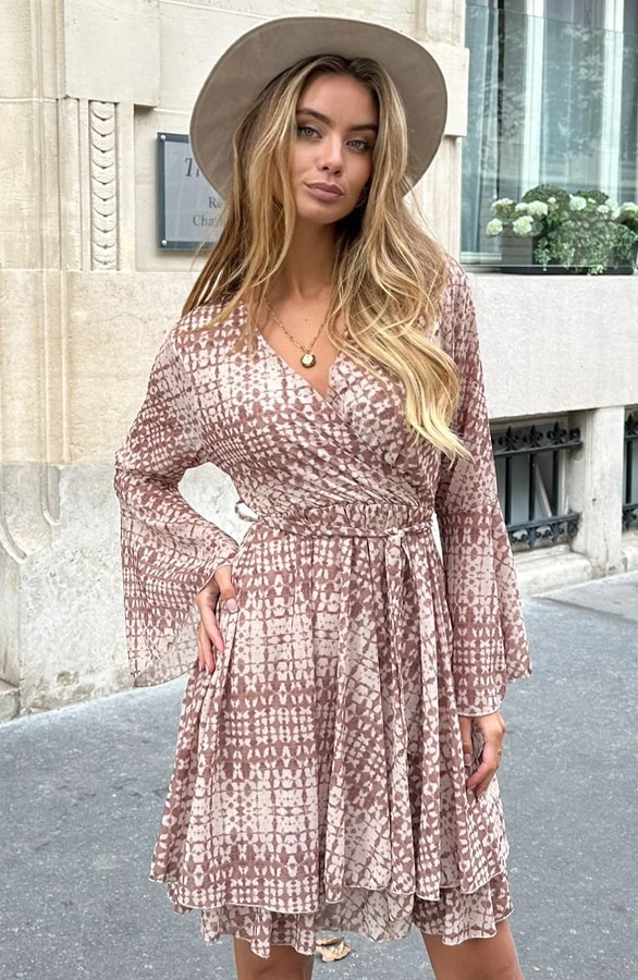 Wijde Mouw Jurk Ella Limited Beige – shoparchief