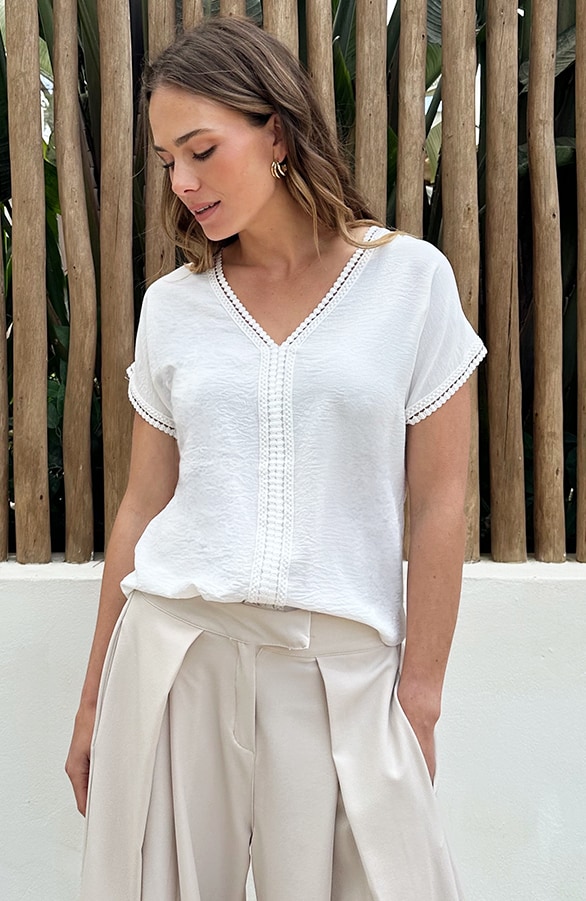Lace Line V-Hals Top Ecru – shirts & tops
