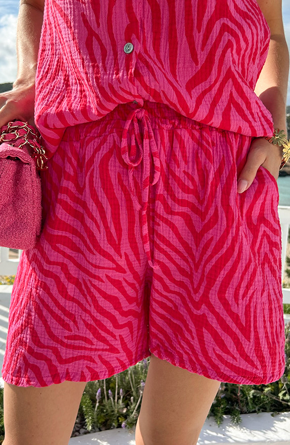 Ruffle Short Zebra Print Fuchsia – shorts