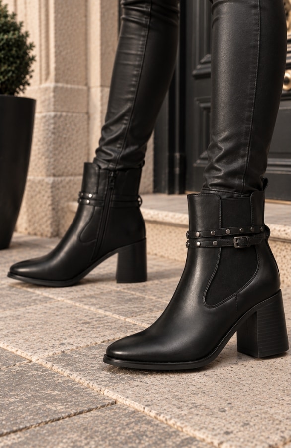 Studded Block Heels Chelsea Black – schoenen